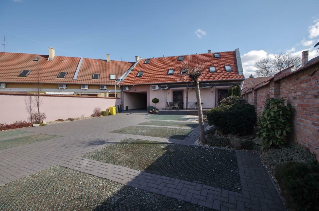 Royal Residence Apartments Gyula Exterior foto