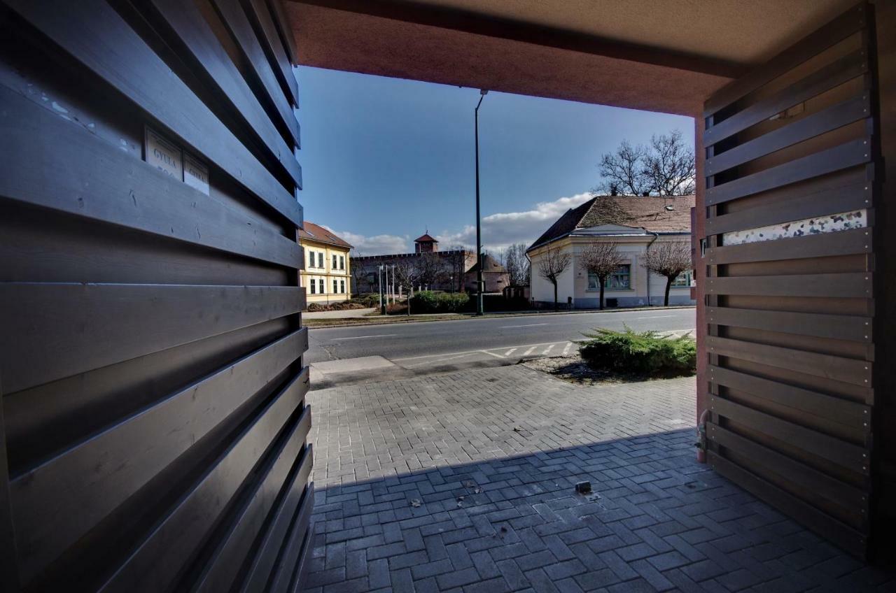 Royal Residence Apartments Gyula Exterior foto
