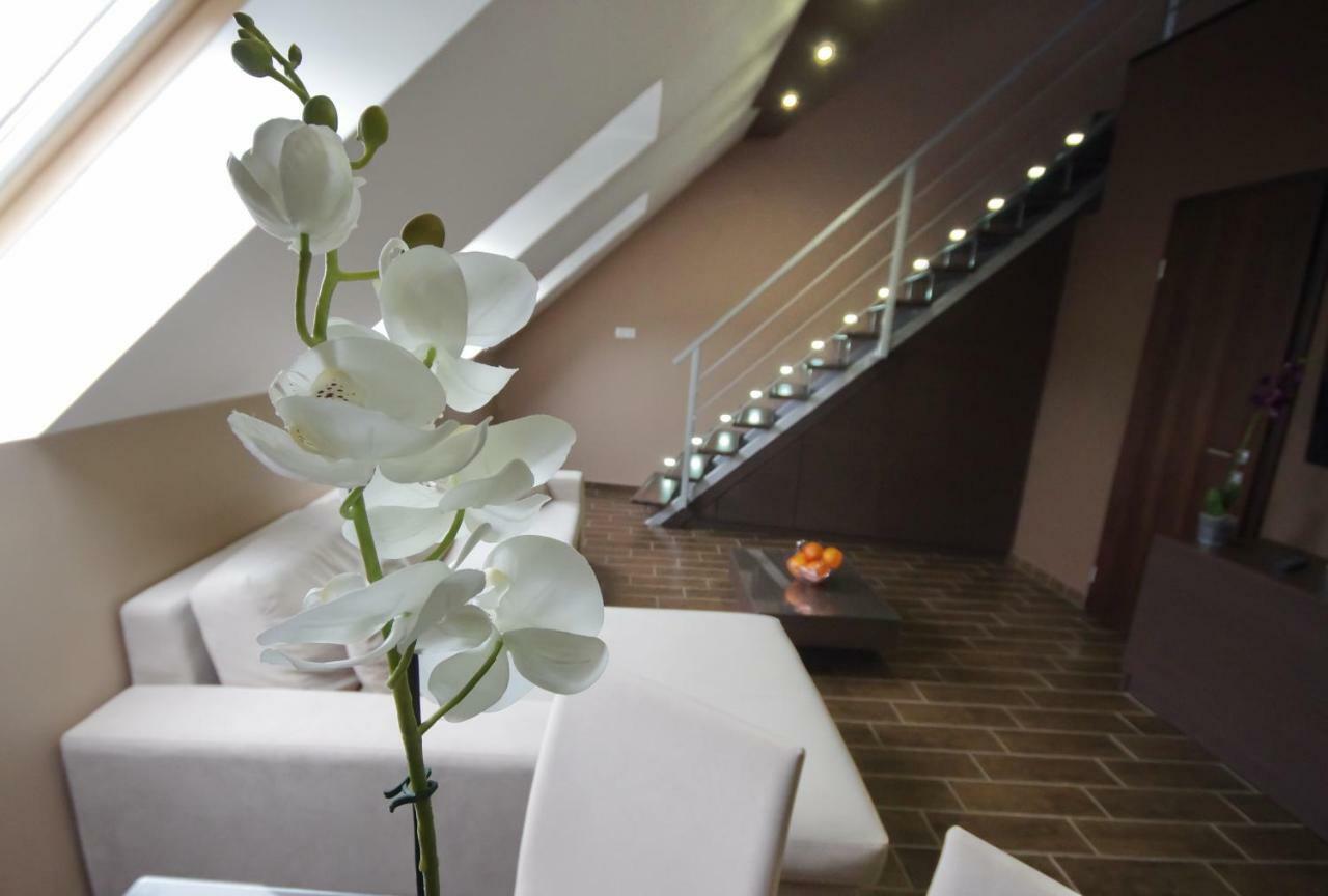 Royal Residence Apartments Gyula Exterior foto